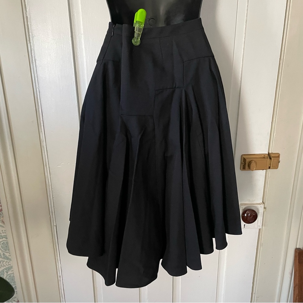 DOLCE & GABBANA Solid Black High-Low Skirt - Picture 4 of 9